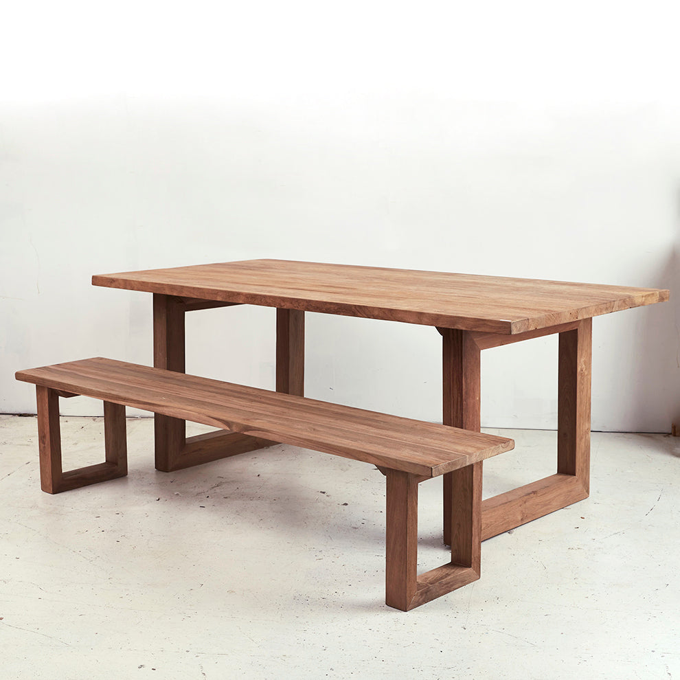 ELYAS DINING TABLE